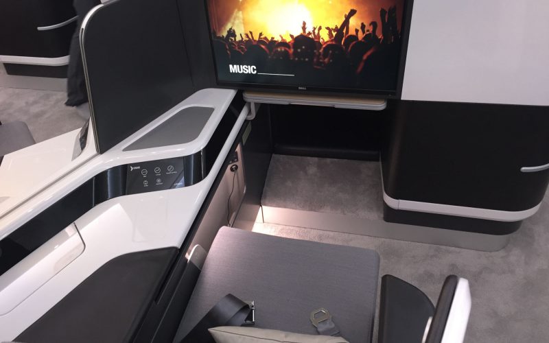 Business Class, Passenger Control Unit, Bildschirm, Entertainment Programm